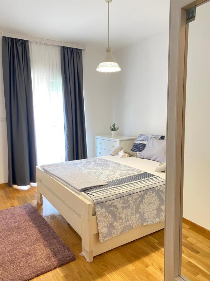 Apartman Vesna City 2. Pg ポドゴリツァ エクステリア 写真