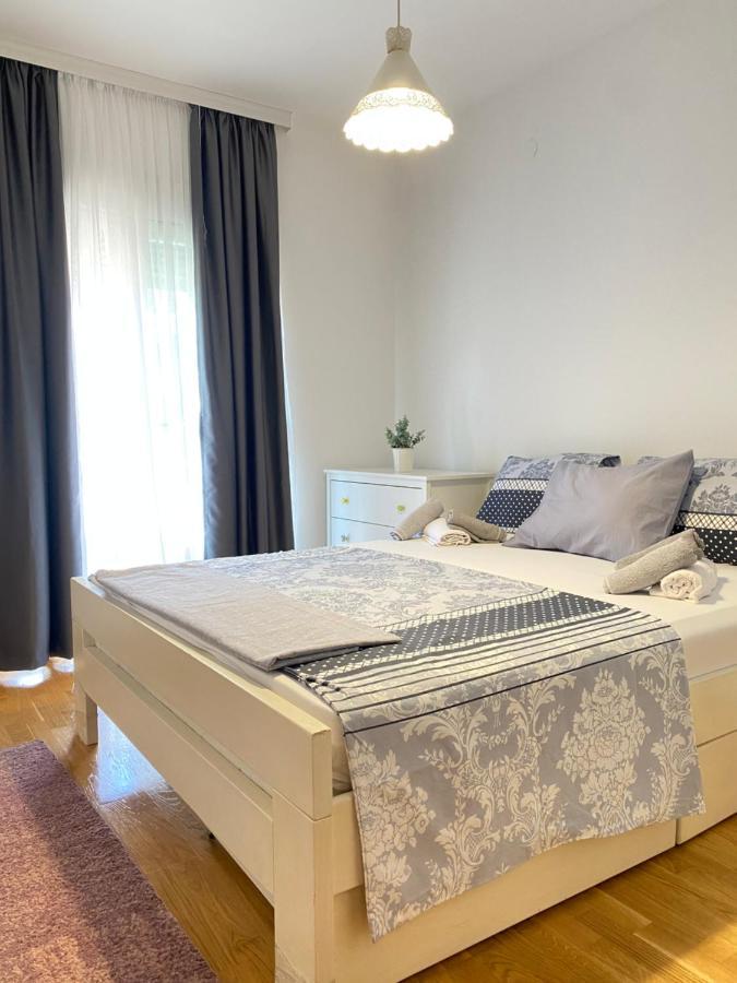 Apartman Vesna City 2. Pg ポドゴリツァ エクステリア 写真